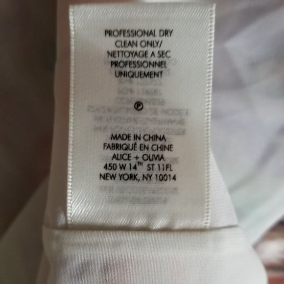 Alice + Olivia Evelia Dress - Picture 14 of 16